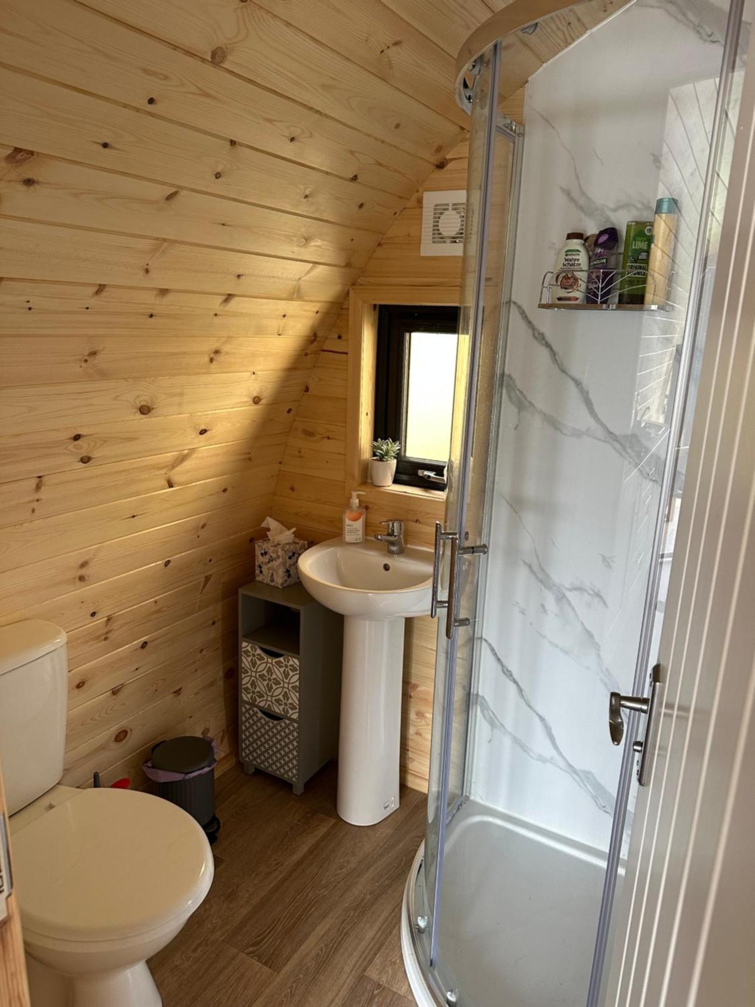 Lochside Lodge Pod Lairg Eksteriør bilde